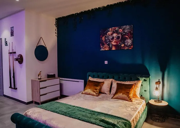 Holiday home Le Loft De - Arcade & Billard Omega Maroilles